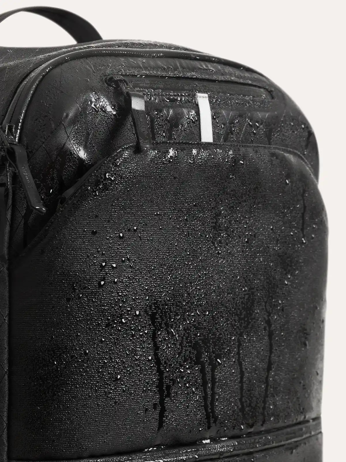 Dense 40L Travel Pack
