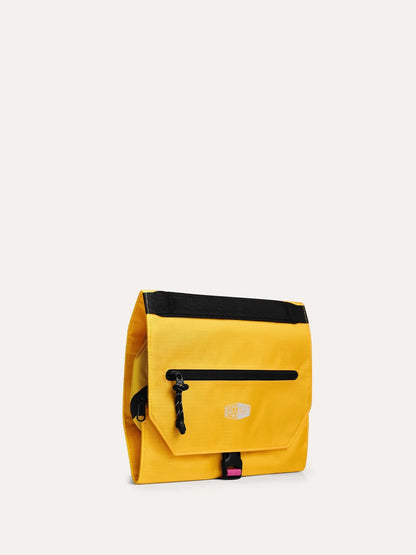 Faro Hanging Toiletry Bag