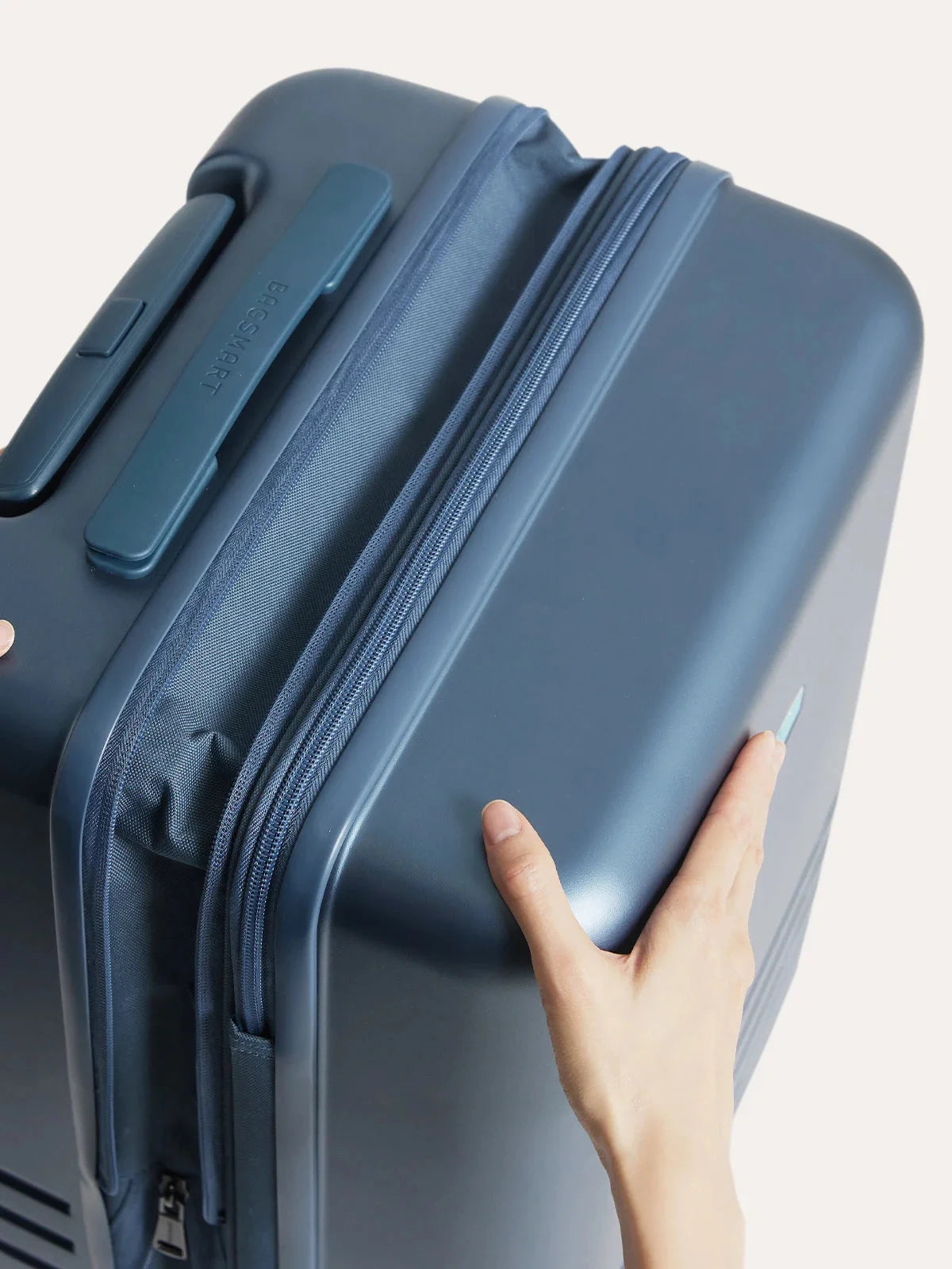 Getaway 26" Check-In