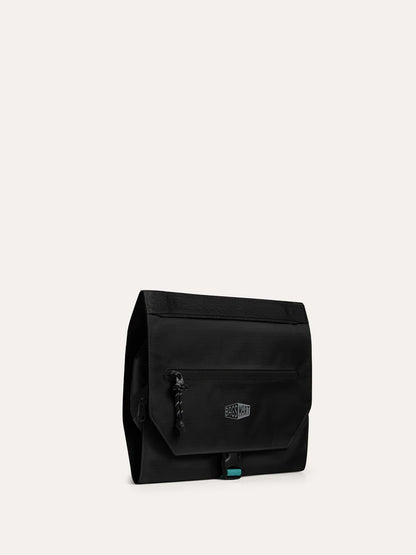 Faro Hanging Toiletry Bag