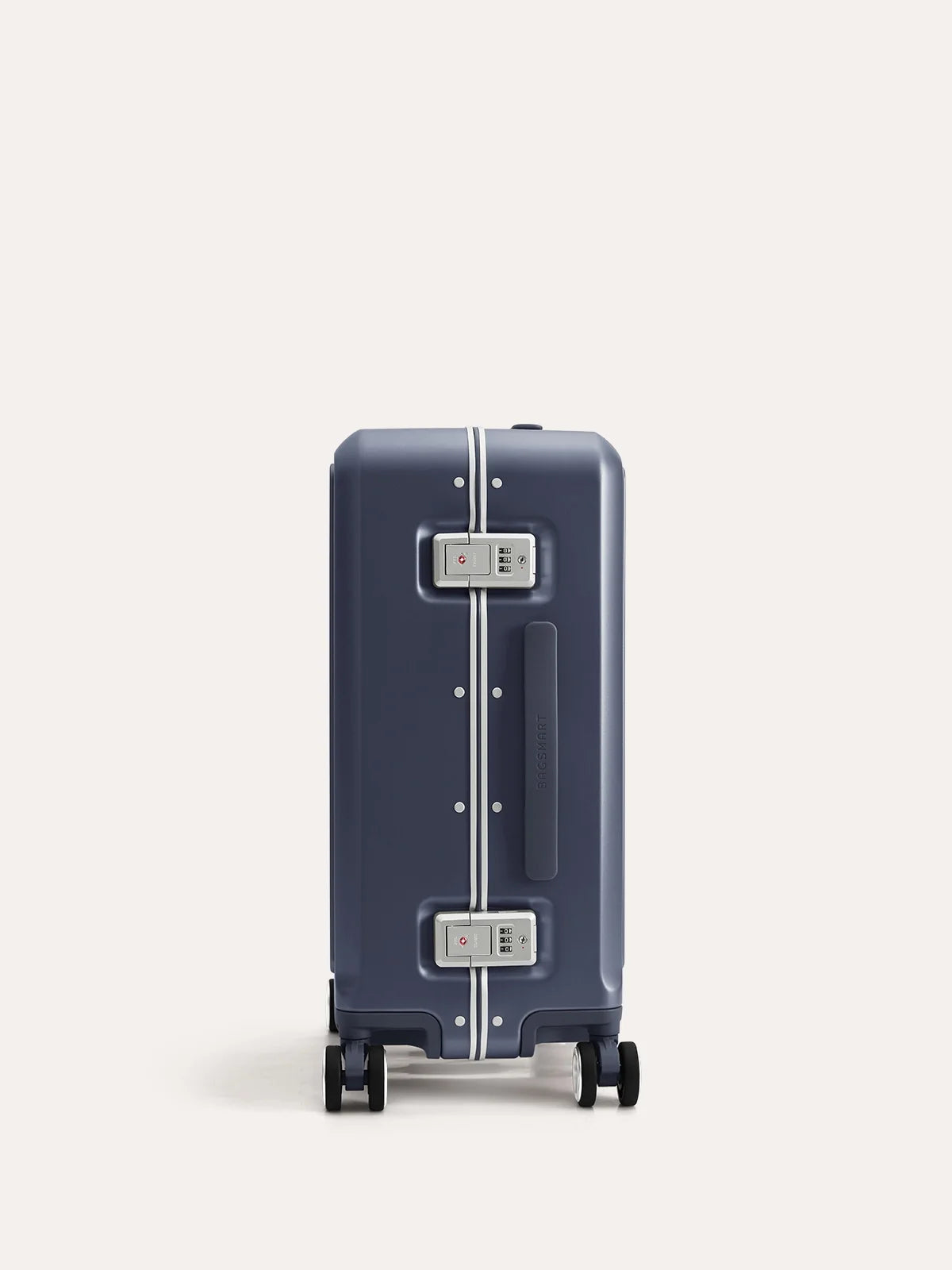 Pebble 20'' Carry-on