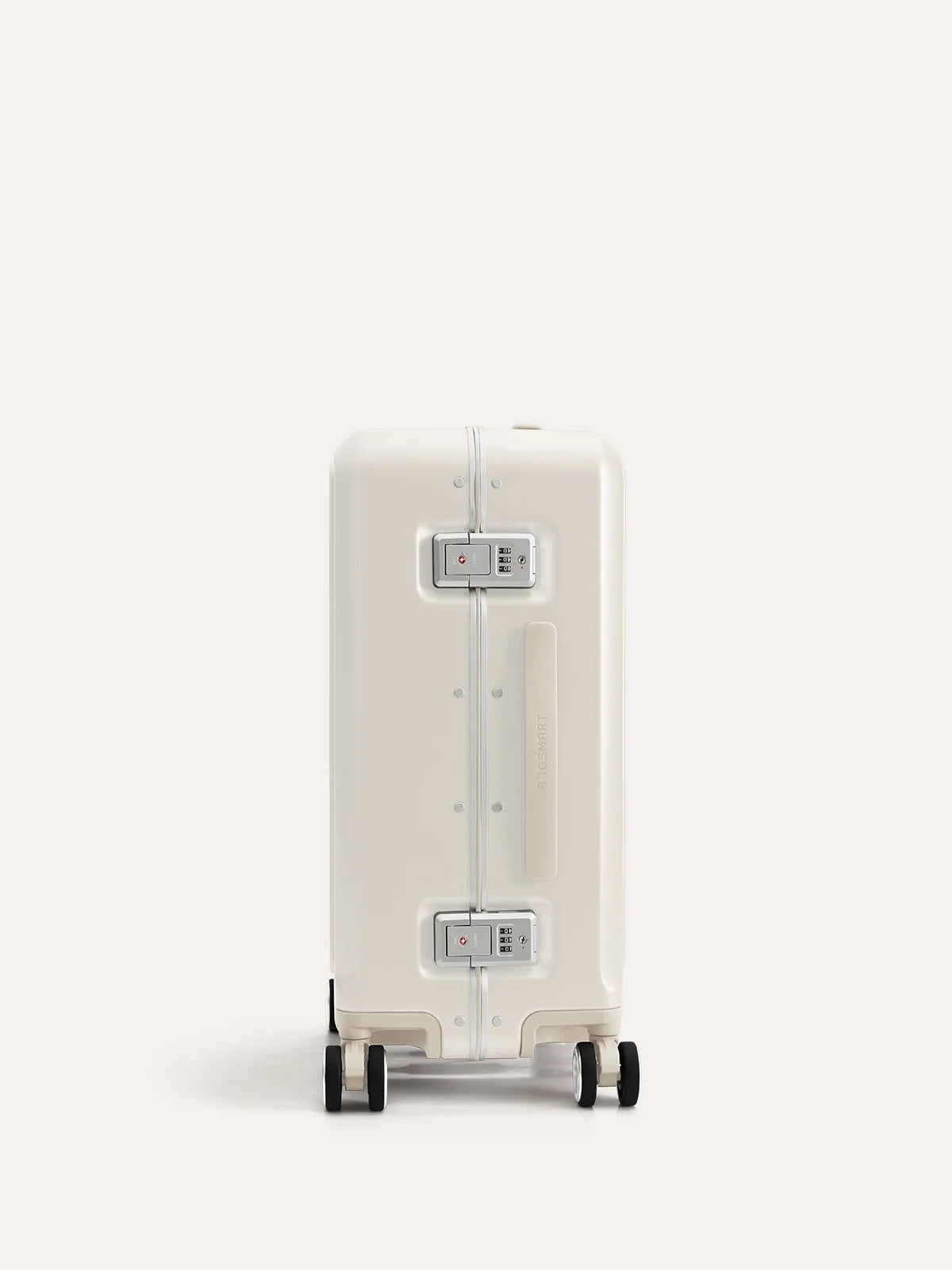 Pebble 20'' Carry-on